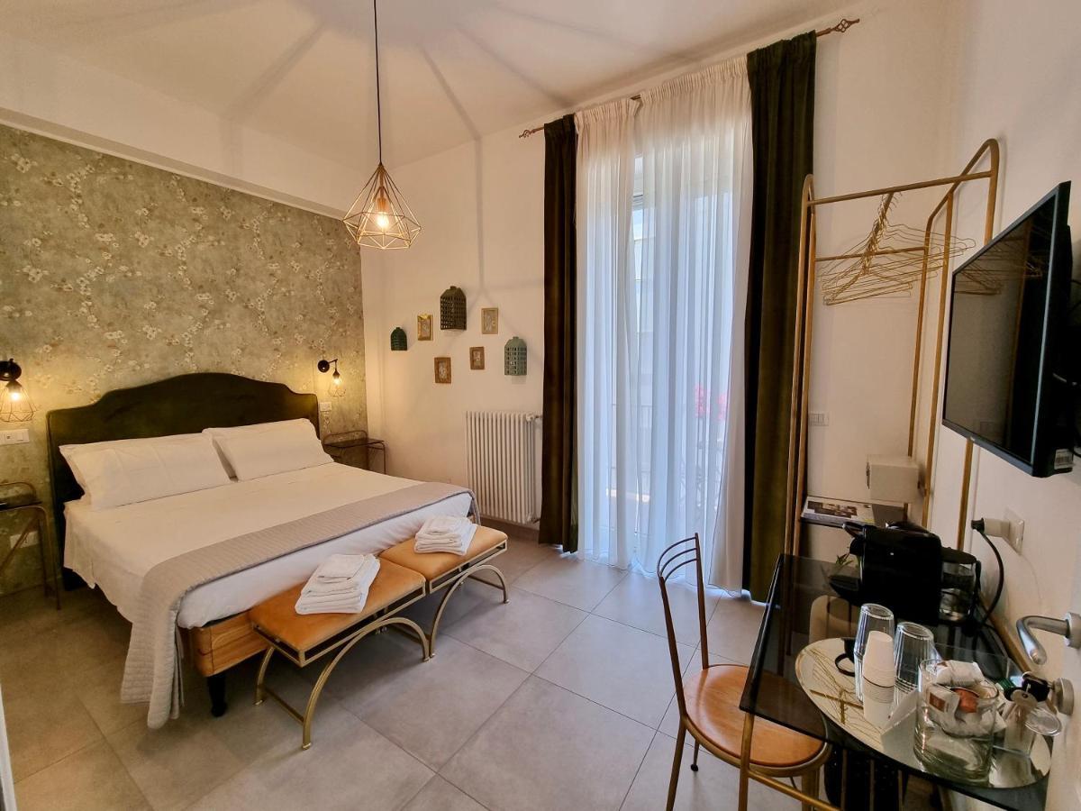 Bed and Breakfast Dimora Giusti Lecce Exterior foto